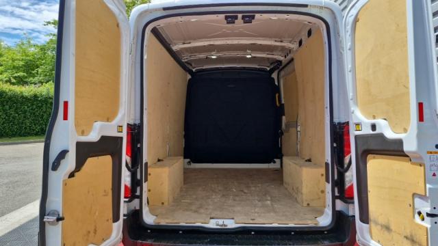 Ford Transit image 4