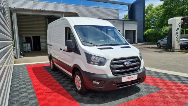 Ford Transit image 2