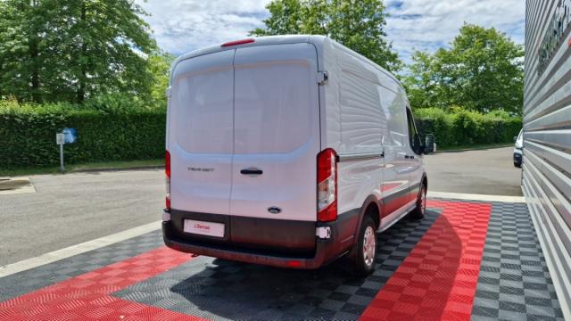Ford Transit image 6