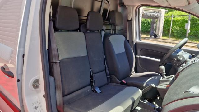 Renault Kangoo Express image 9