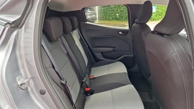 Renault Clio image 6