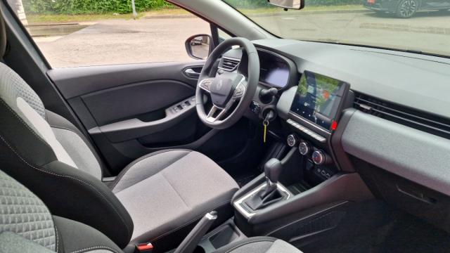 Renault Clio image 9