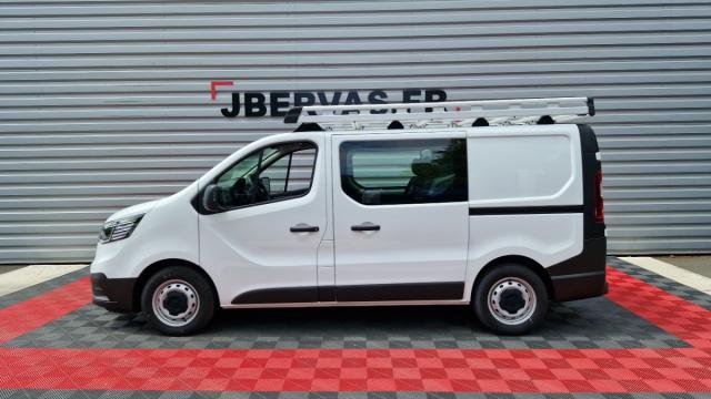 Renault Trafic image 1