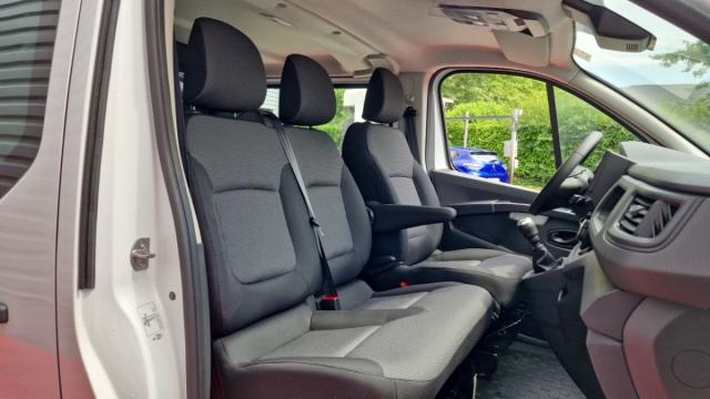 Renault Trafic image 7