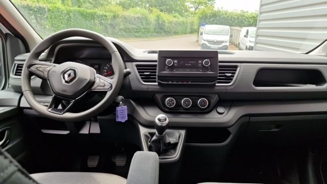 Renault Trafic image 4