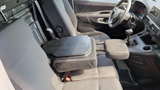 Opel Combo image 5