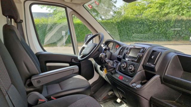 Peugeot Boxer image 3