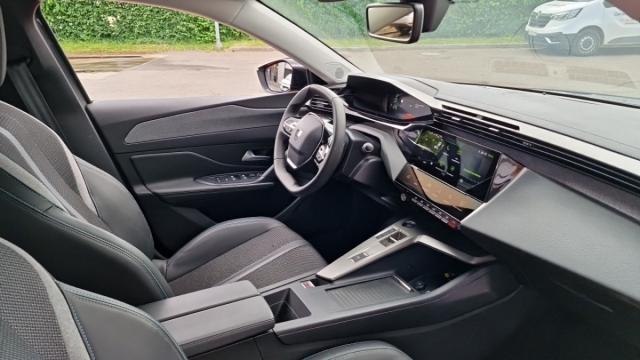 Peugeot 308 image 8