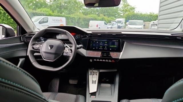 Peugeot 308 image 1