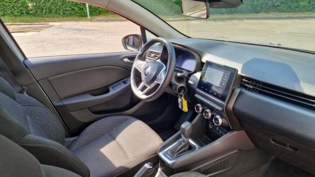 Renault Clio image 2