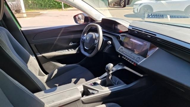 Peugeot 308 image 9
