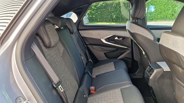 Peugeot 3008 image 2