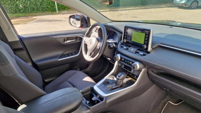 Toyota Rav4 image 9