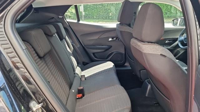 Peugeot 2008 image 9