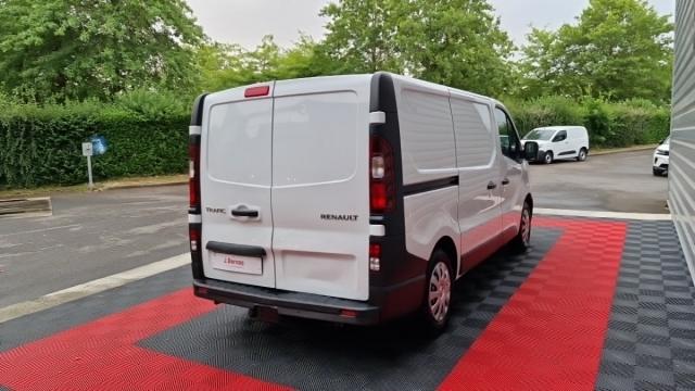 Renault Trafic image 9