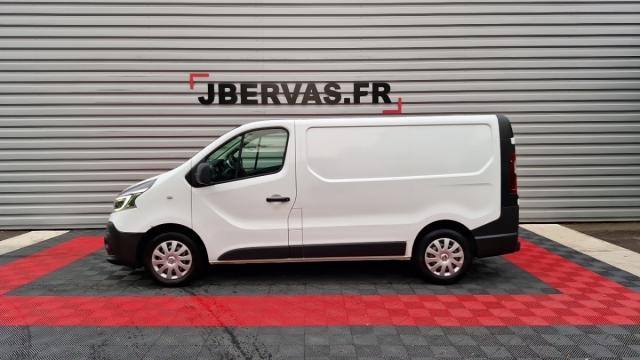 Renault Trafic image 2