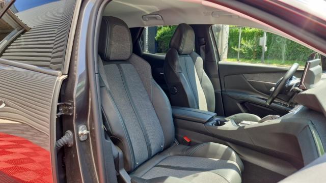 Peugeot 3008 image 7