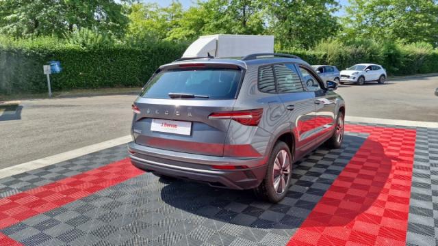 Skoda Karoq image 4