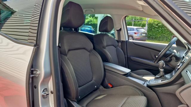 Renault Grand Scénic image 1