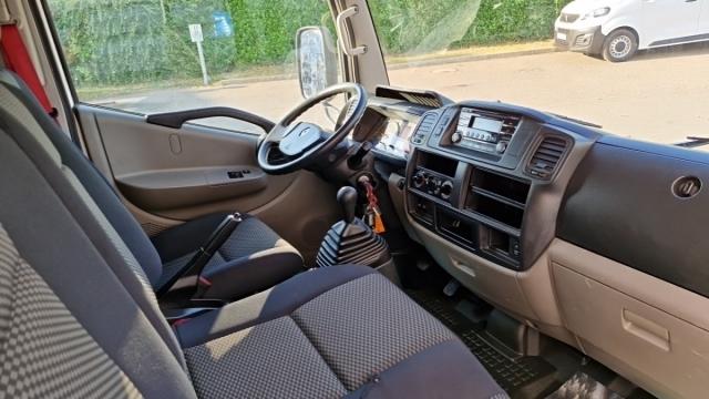 Renault Trucks Maxity image 8