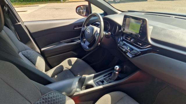 Toyota C-Hr image 3