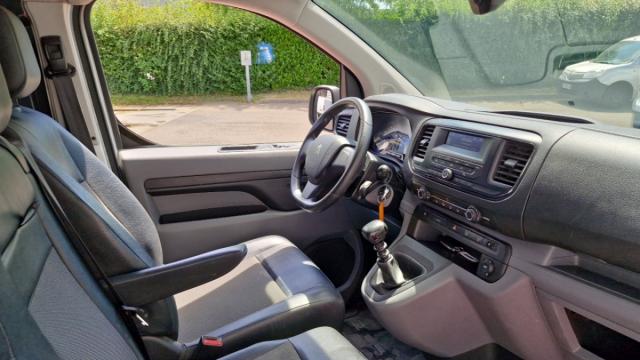 Peugeot Expert image 2