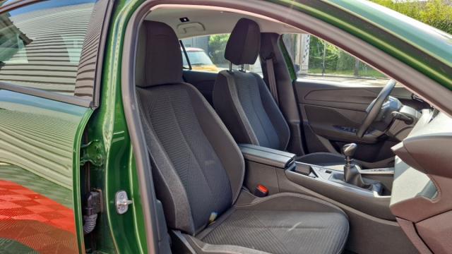 Peugeot 308 image 2
