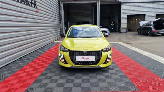 Peugeot 208 image 3