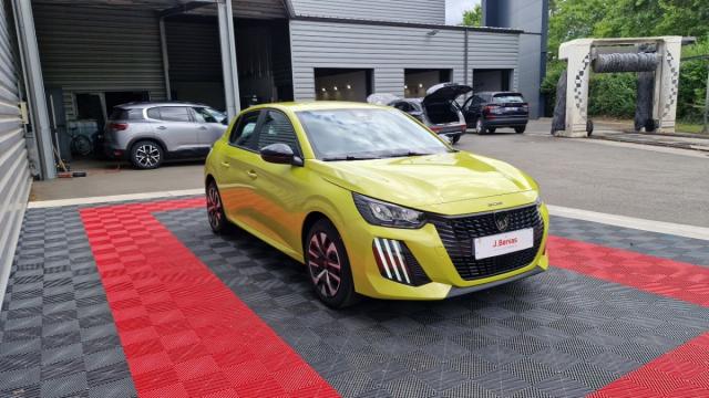 Peugeot 208 image 1