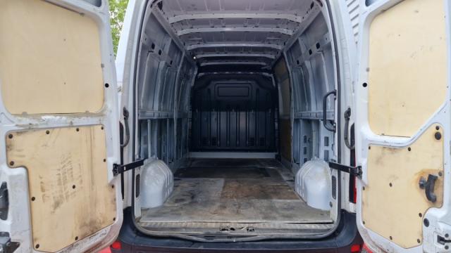 Renault Master image 9