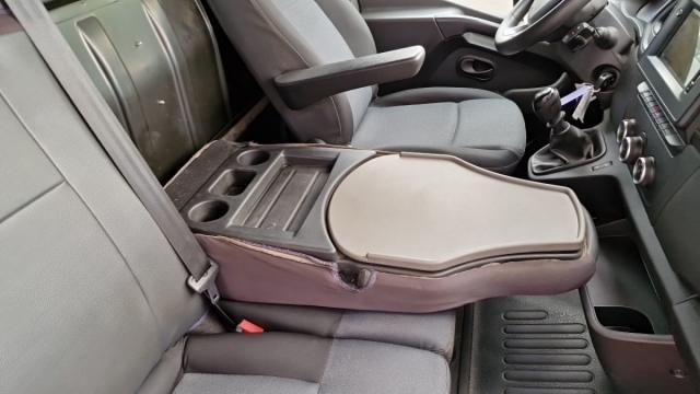 Renault Master image 1