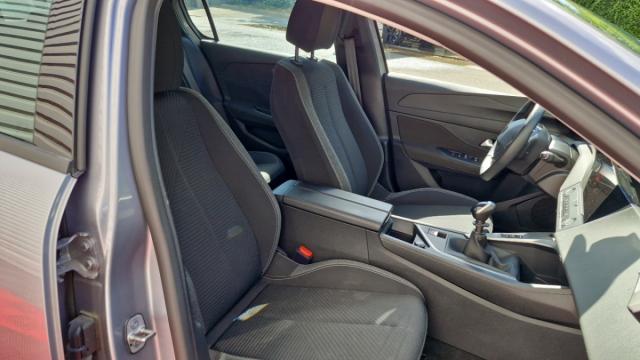 Peugeot 308 image 6