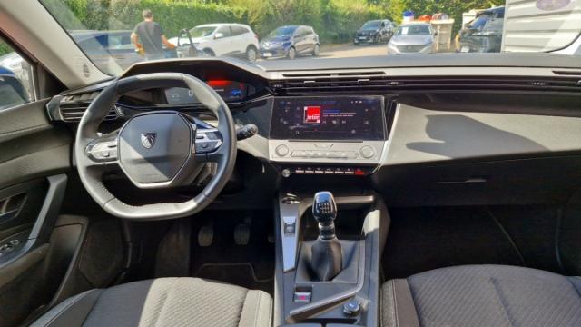 Peugeot 308 image 2