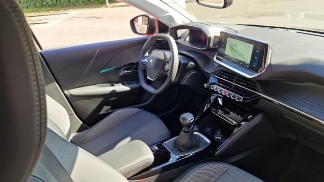Peugeot 208 image 4
