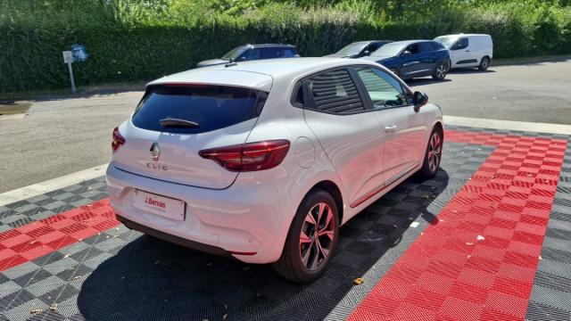 Renault Clio image 8