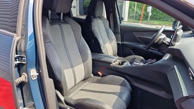Peugeot 3008 image 3