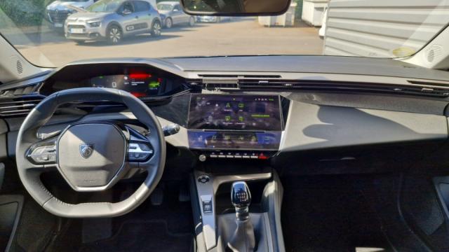 Peugeot 308 image 9