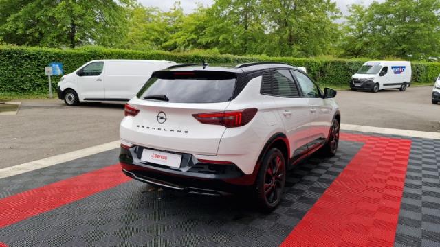 Opel Grandland image 1