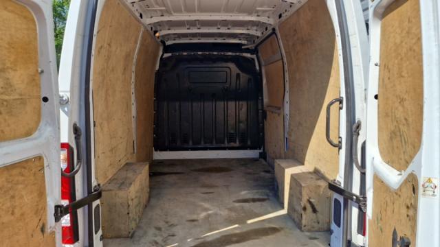 Renault Master image 1