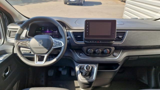 Renault Trafic image 4
