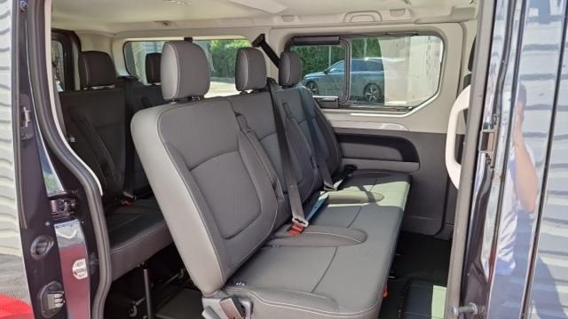 Renault Trafic image 9