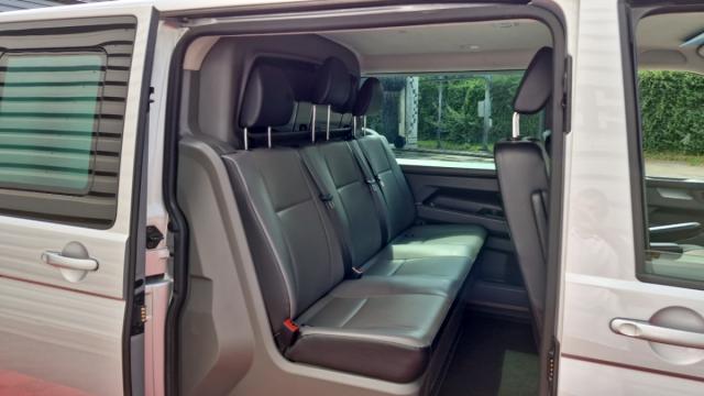 Volkswagen Transporter image 9