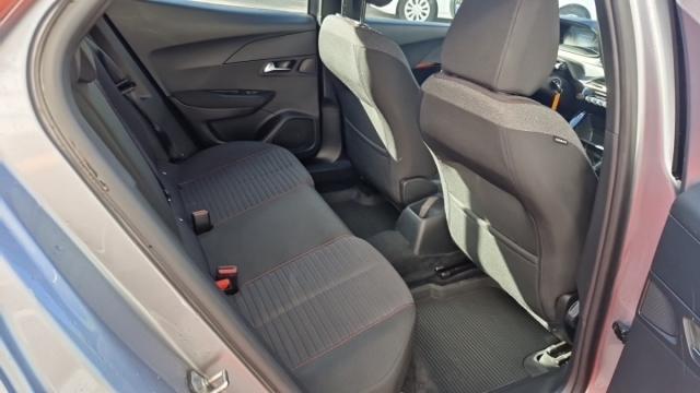 Peugeot 2008 image 6