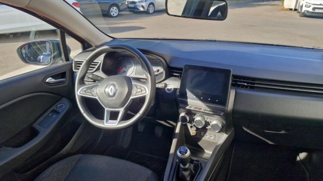 Renault Clio image 9