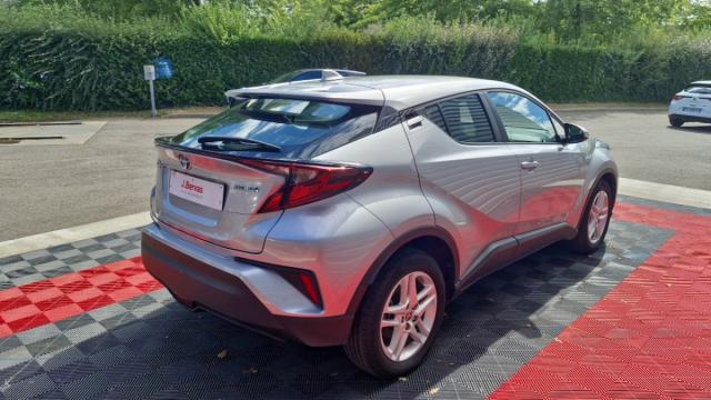Toyota C-Hr image 7