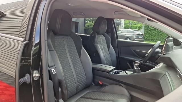 Peugeot 5008 image 8