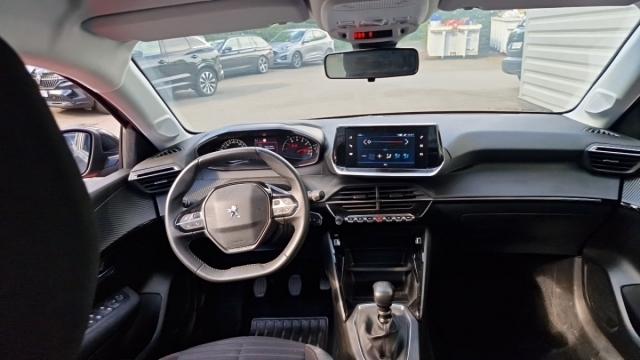 Peugeot 208 image 3