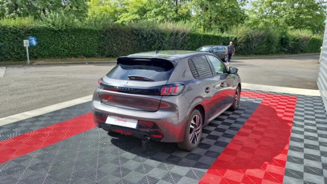Peugeot 208 image 4
