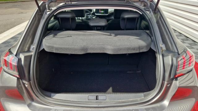 Peugeot 208 image 2