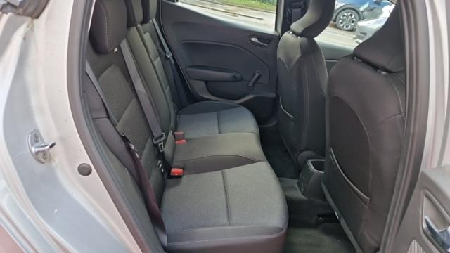 Renault Clio image 7